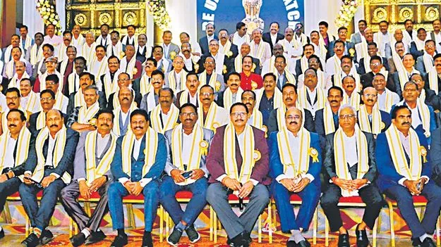 Vijayawada: 1989 బ్యాచ్‌ ఎస్‌ఐల ఆత్మీయ కలయిక