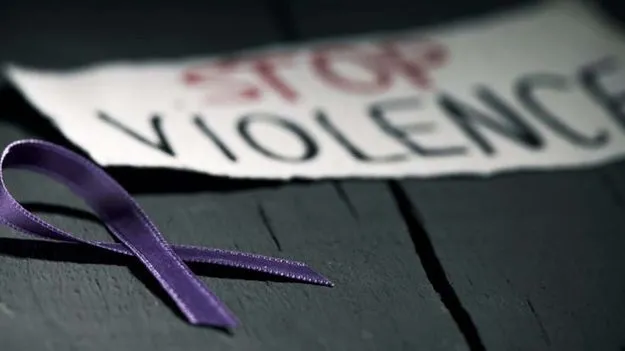 Gujarat: మాయమైపోతున్నడమ్మా మనిషన్నవాడు..