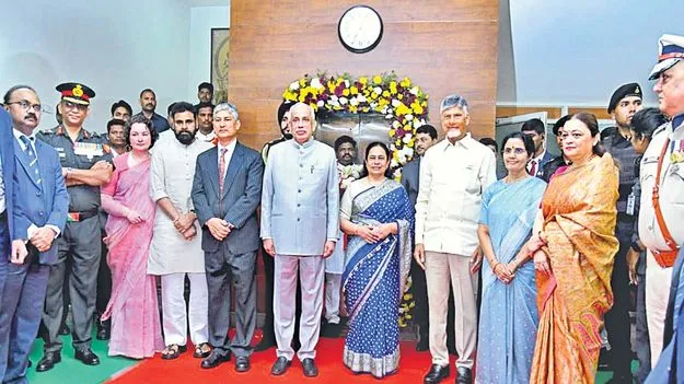 లోక్‌భవన్‌లో ఘనంగా ఎట్‌ హోమ్‌