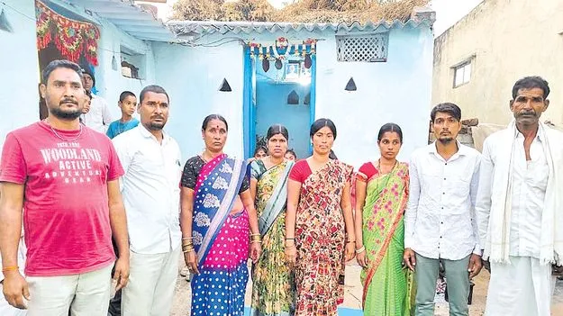 Reunion: మూడేళ్ల వయసులో తప్పిపోయి... 27 ఏళ్ల తర్వాత కన్నవారి చెంతకు