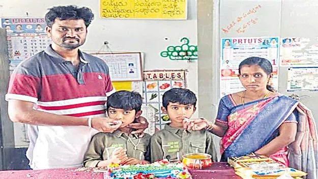 Khammam District: కుమారుల మృతిని తట్టుకోలేక..20 రోజుల్లో దంపతుల ఆత్మహత్య