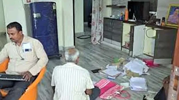 దర్శి మున్సిపల్‌ కమిషనర్‌పై ఏసీబీ దాడులు