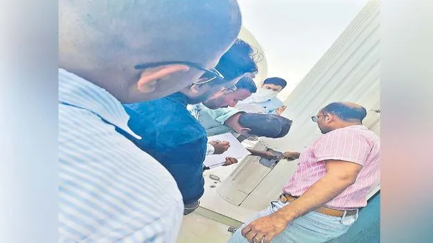 సచివాలయంలో విజిలెన్స్‌ తనిఖీ 