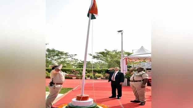 మన రాజ్యాంగం... న్యాయ వ్యవస్థకు దీప స్తంభం 