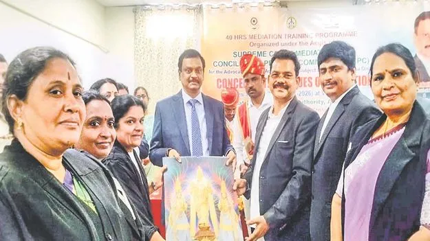 Justice Manavendranath Roy: మధ్యవర్తిత్వంలో న్యాయవాదులదే కీలకపాత్ర