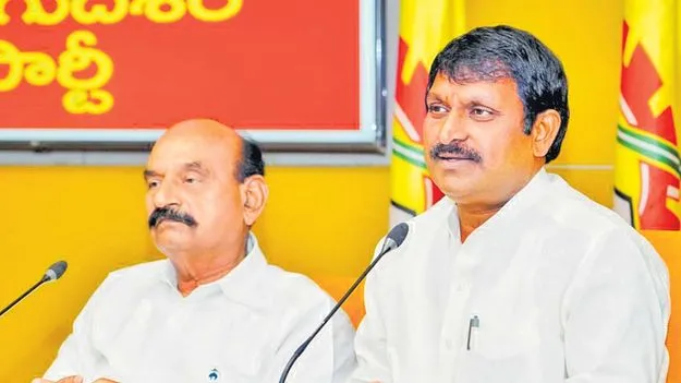 Minister Farooq and MLC Beda Ravi Chandra: ఇతరుల క్రెడిట్‌ చోరీ చేయడమే జగన్‌ క్రెడిట్‌ 