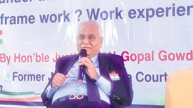 రాష్ట్రపతి, గవర్నర్ల అధికారాలు రాజ్యాంగ పరిధికి లోబడే ఉండాలి