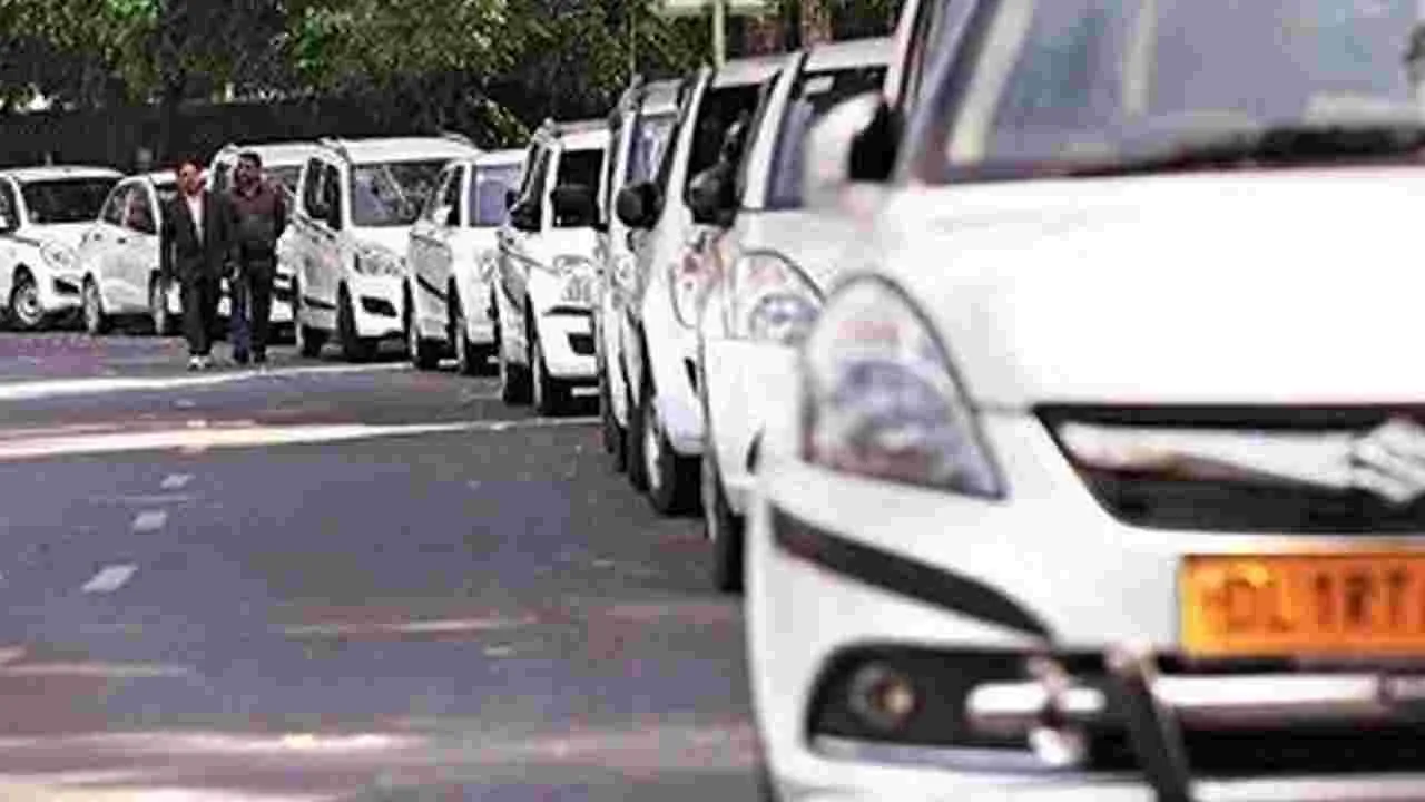 ఓలా, ఉబర్‌, ర్యాపిడో ఆగడాలను అరికట్టాలి