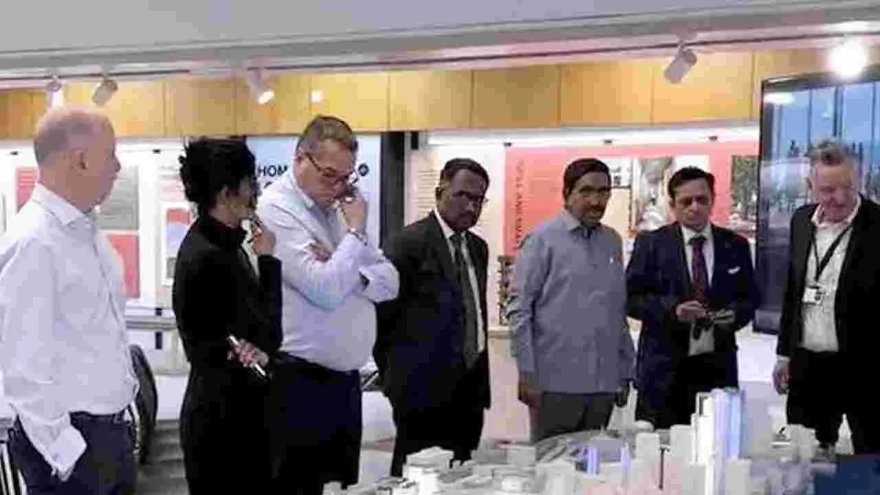 లండన్‌ నుంచి ఖతార్‌కు నారాయణ బృందం