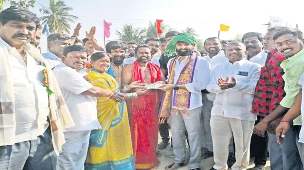 ఉత్సాహంగా రాతిదూలం పోటీలు 