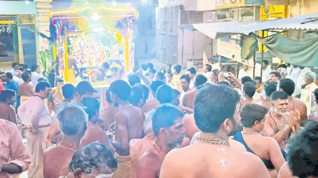 వైభవంగా భోగలింగేశ్వరస్వామి గ్రామోత్సవం