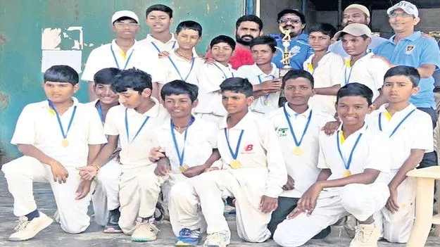 క్రికెట్‌ టోర్నీ విజేత గుత్తి ఆర్డీటీ జట్టు  