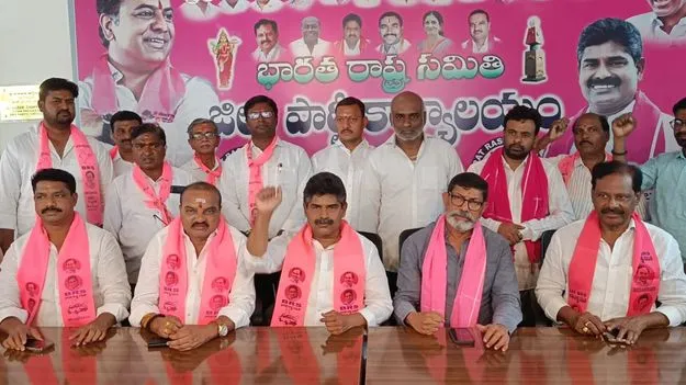 హామీలు అమలు చేయని కాంగ్రెస్‌ ప్రభుత్వం