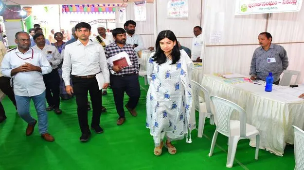 సజావుగా నామినేషన్ల స్వీకరణ