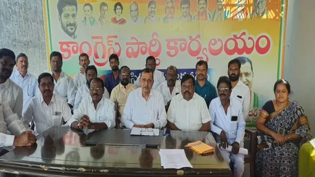 అరచేతిలో స్వర్గాన్ని చూపిన మాజీ మంత్రి కేటీఆర్‌