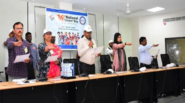 ఓటు హక్కు వినియోగించుకోవడం అందరి బాధ్యత