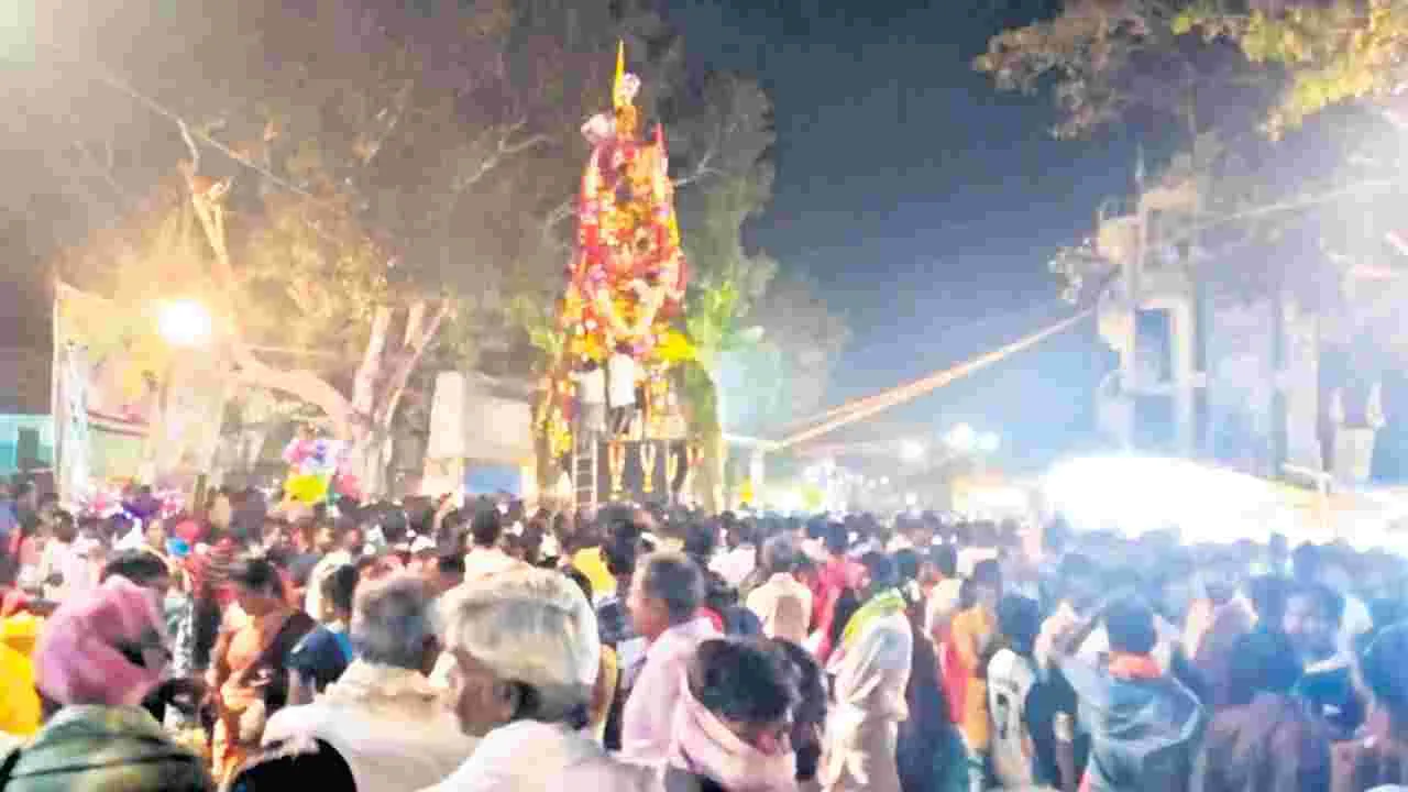 వైభవంగా మైలార లింగేశ్వరస్వామి రథోత్సవం