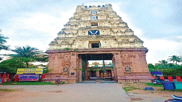 Venugopala... where are your lands? వేణుగోపాలా... నీ భూములెక్కడ?