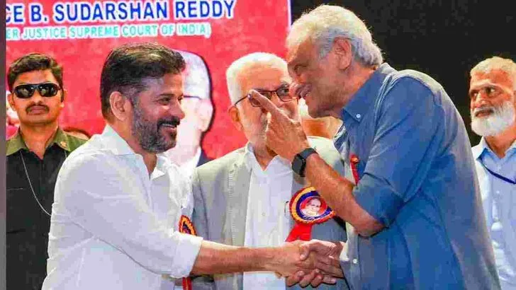 రావి నారాయణ రెడ్డి జాతీయ అవార్డుల కార్యక్రమం.. హాజరైన సీఎం రేవంత్‌రెడ్డి