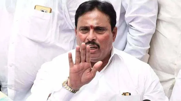 కాంగ్రెస్ మంత్రులకు దమ్ము, ధైర్యం ఉంది: దానం నాగేందర్