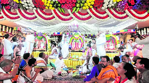 వైభవోపేతంగా.. భీమేశ్వరుని దివ్యకల్యాణం