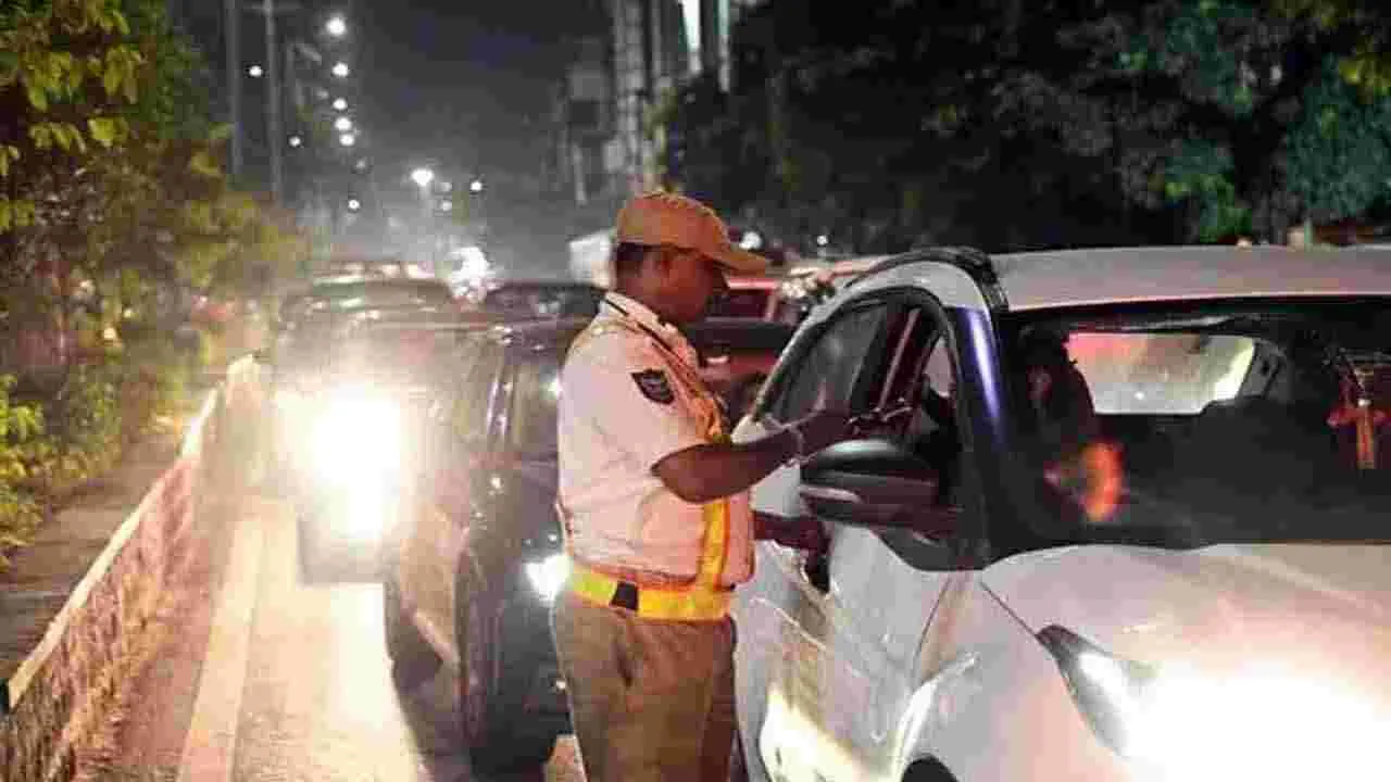 హైదరాబాద్‌లో డ్రంక్ అండ్ డ్రైవ్‌పై స్పెషల్ డ్రైవ్