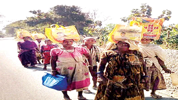   Ration   రేషన్‌ కష్టాలకు చెక్‌