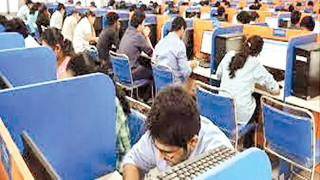 నేటి నుంచి జేఈఈ-మెయిన్స్‌ ఫేజ్‌-1 ఆన్‌లైన్‌ పరీక్షలు