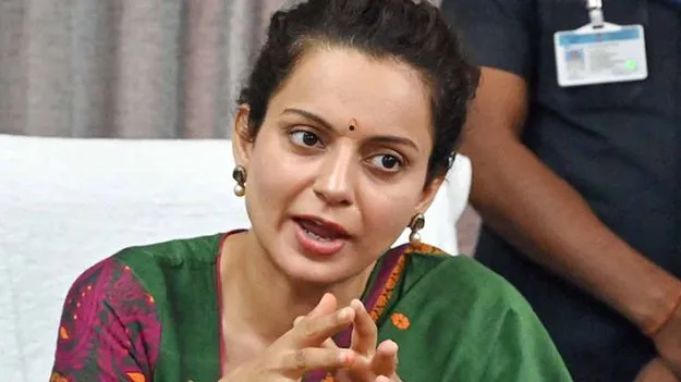 కాక్రోచ్‌లను చూస్తే.. కక్కొస్తోంది!
