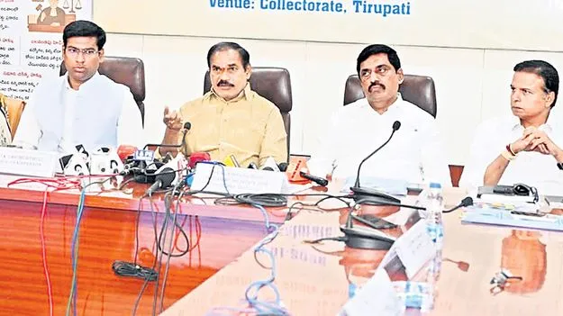 Medical : ప్రజాసేవ చేయాల్సిందే