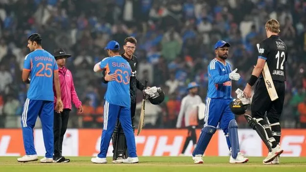 టాస్ గెలిచిన భారత్.. మొదటి బ్యాటింగ్ ఎవరిదంటే.. 