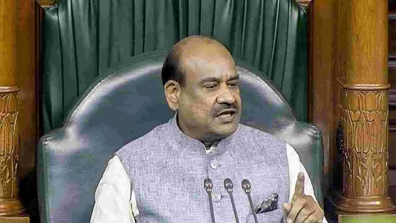 లోక్‌సభ స్పీకర్ ఓం బిర్లాకు కాంగ్రెస్ మహిళా ఎంపీల లేఖ