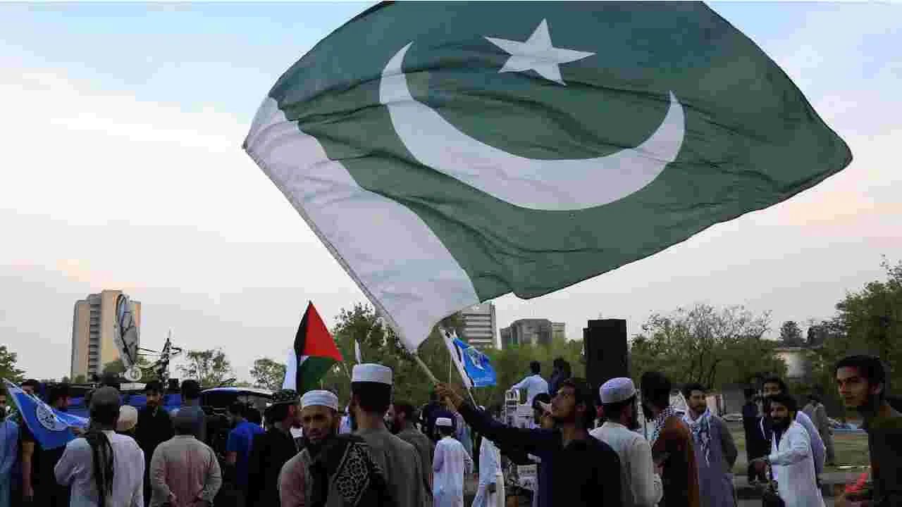 భారత వ్యాక్సీన్లు లేక పాక్ విలవిల.. 2031 నాటికల్లా..