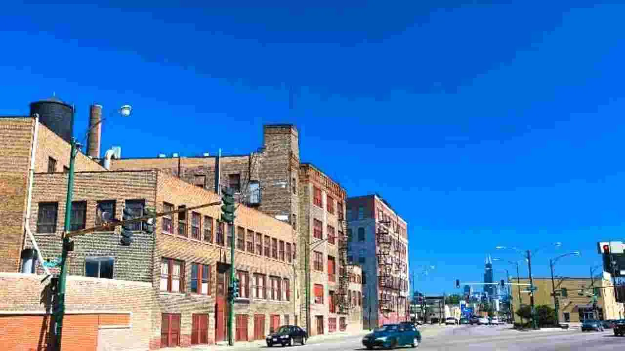 మీ కళ్లకు సూపర్ టెస్ట్.. ఈ ఫొటోలో ఉన్న పావురాన్ని 15 సెకెన్లలో కనిపెట్టండి..