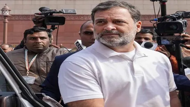 ట్రంప్ ఒత్తిడితోనే మోదీ ట్రేడ్ డీల్.. విమర్శలు గుప్పించిన రాహుల్ 