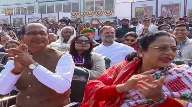 ప్రోటోకాల్ వివాదం.. రాహుల్‌కు మూడో వరుసలో సీటుపై కాంగ్రెస్ ఫైర్