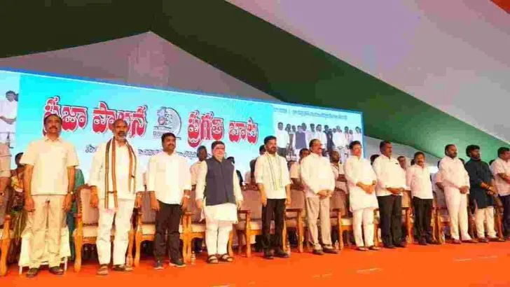 కరీంనగర్ జిల్లాలో ఎన్నికల ప్రచారంలో పాల్గొన్న సీఎం రేవంత్‌రెడ్డి