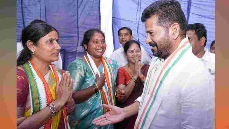 కరీంనగర్ జిల్లాలో ఎన్నికల ప్రచారంలో పాల్గొన్న సీఎం రేవంత్‌రెడ్డి