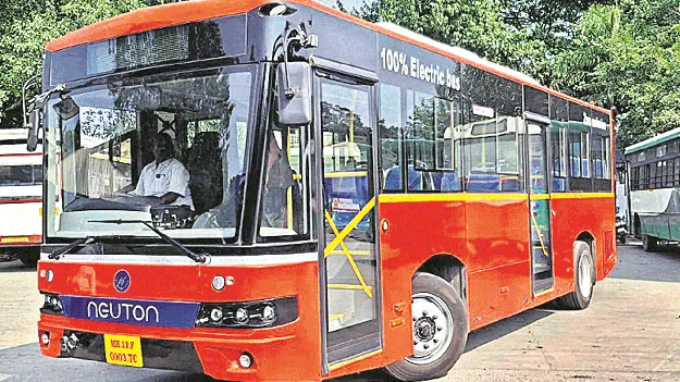న్యూటన్‌ ఎలక్ర్టిక్‌ బస్సు వచ్చేసింది