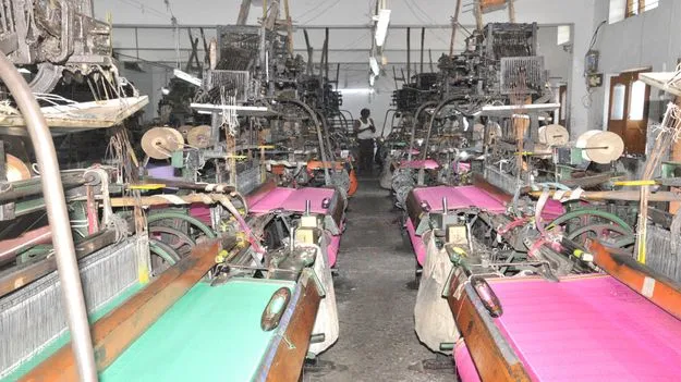 Raajanna siricilla : నేతన్నలకు మెగా టెక్స్‌టైల్‌ ఆశలు