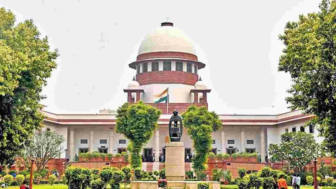 Supreme Court: తదుపరి దర్యాప్తు అవసరముందా?: వివేకా హత్య కేసులో సీబీఐని ప్రశ్నించిన సుప్రీం కోర్టు