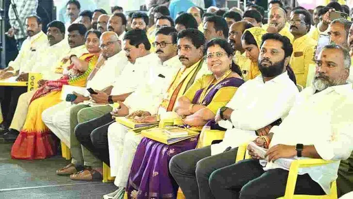 తెలుగుదేశం పార్లమెంట్ కమిటీ వర్క్ షాప్‌లో పాల్గొన్న చంద్రబాబు నాయుడు