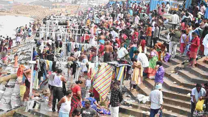 మేడారంలో ఘనంగా తిరుగువారం.. పోటెత్తిన భక్తులు 