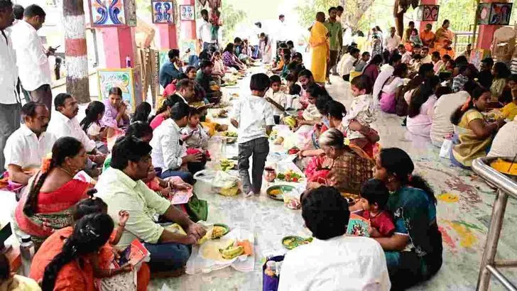 ఘనంగా వసంత పంచమి వేడుకలు.. అమ్మవారి ఆలయాల్లో అక్షరాభ్యాసాలు