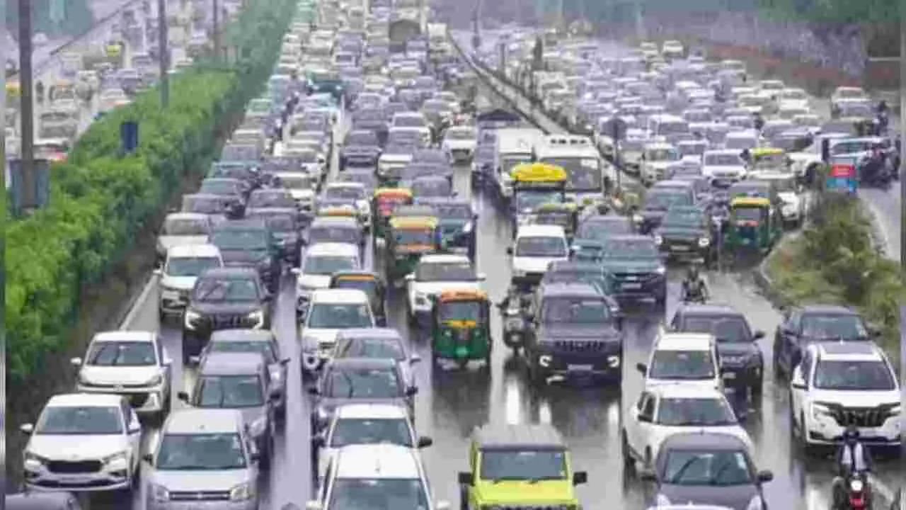 Vijayawada Hyderabad Traffic: విజయవాడ - హైదరాబాద్ హైవేపై భారీ రద్దీ.. పోలీసుల చర్యలివే..