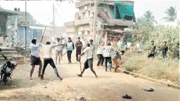 ఏకొత్తపల్లిలో బీభత్సం