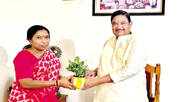 ఆర్డీవోగా సుధారాణి బాధ్యతల స్వీకరణ