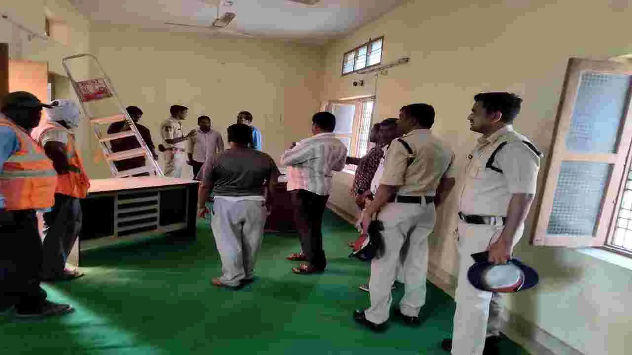 సుల్తానాబాద్‌పై వీడని ఉత్కంఠ