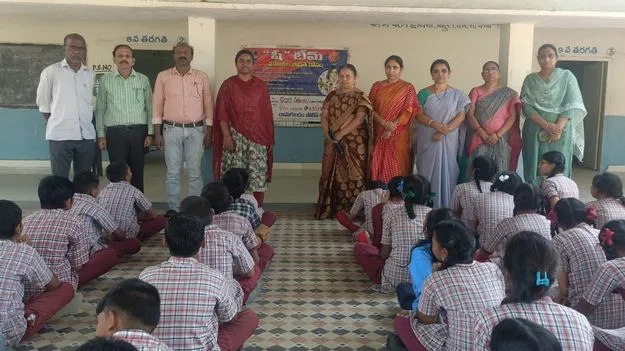 సైబర్‌ నేరాలపై అప్రమత్తంగా ఉండాలి