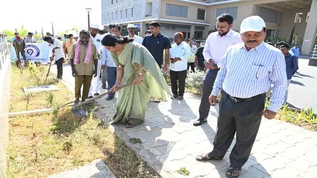 kumaram bheem asifabad-పరిసరాల పరిశుభ్రత పాటించాలి